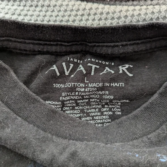 Avatar T Shirt - Picture 2 of 3